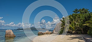 Tropical island beach, Source dÃ¢â¬â¢argent, La Digue, Seychelles photo